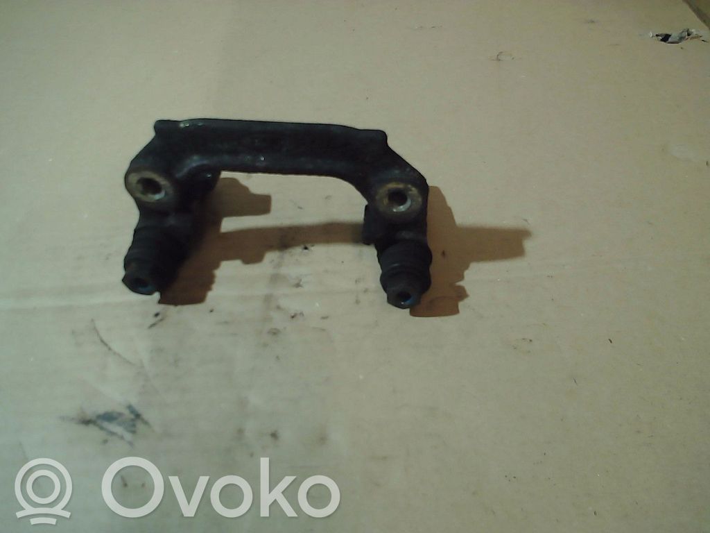 Ford Focus Задний суппорт 