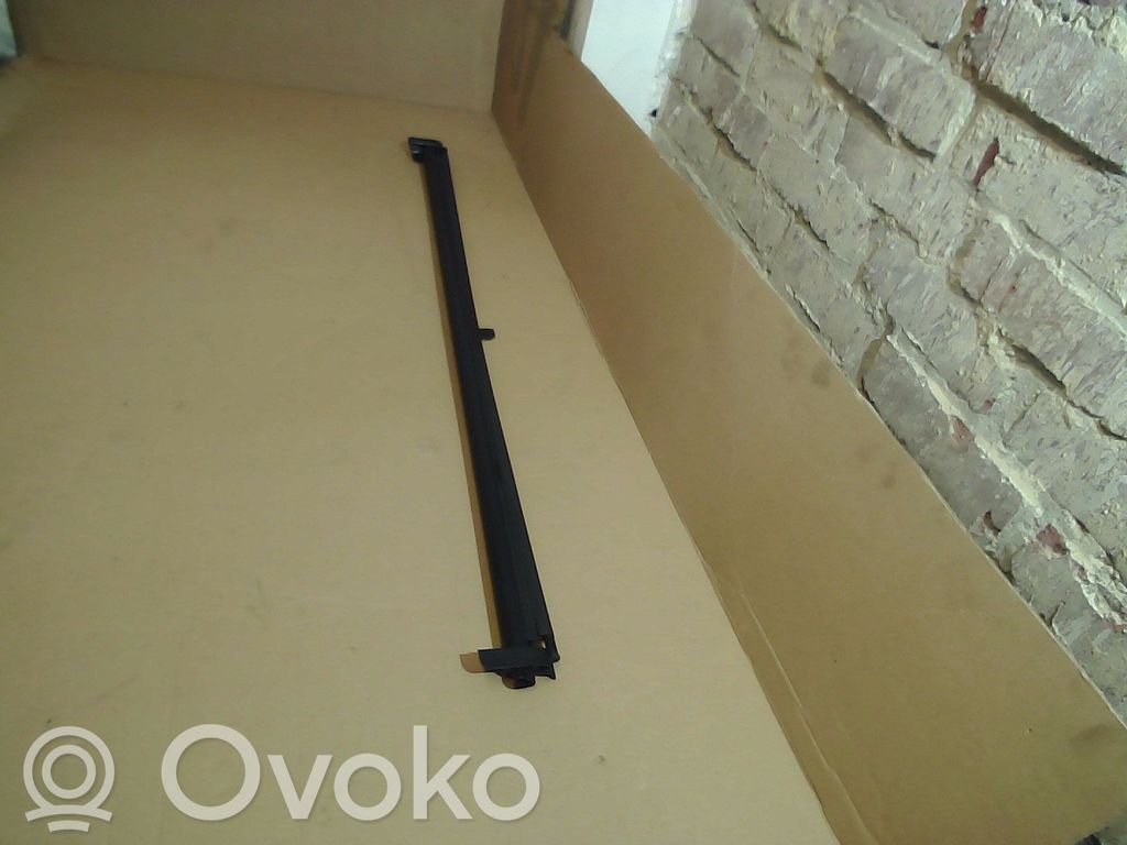 Couvercle de coffre   8200158220
