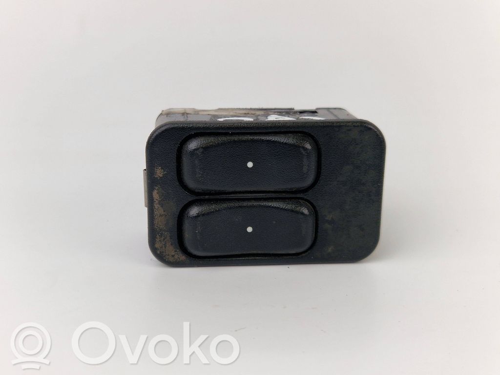 Opel Zafira A Electric window control switch 
