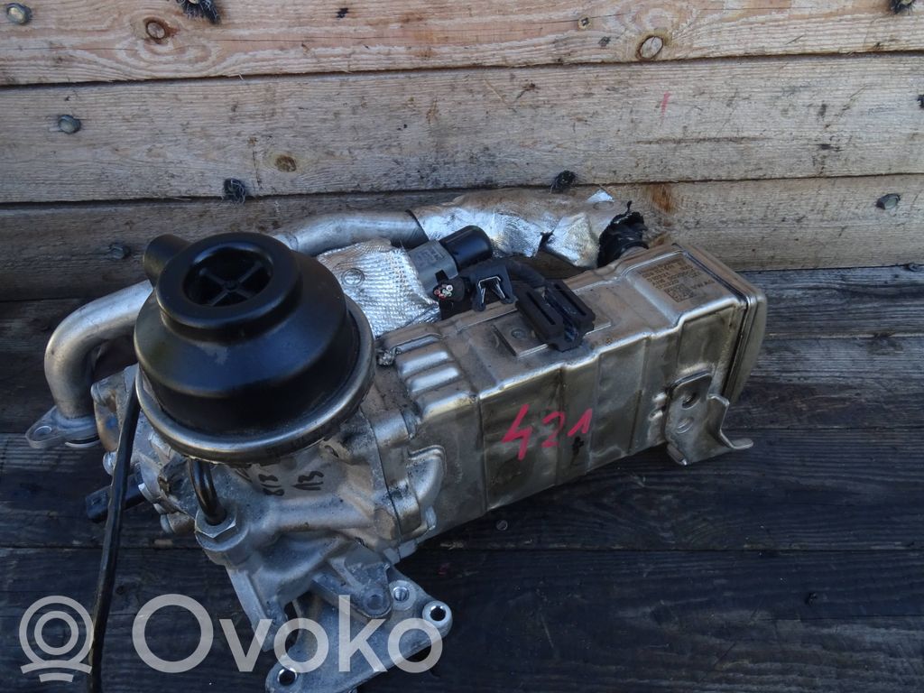 Audi A4 S4 B9 8W EGR dzesētājs 