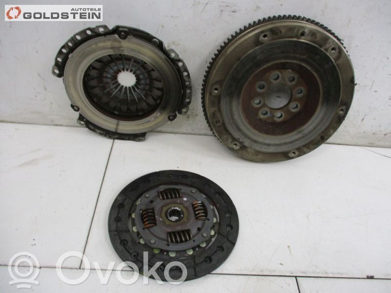 Kit d'embrayage   7624121,7534150,7534150,7624121