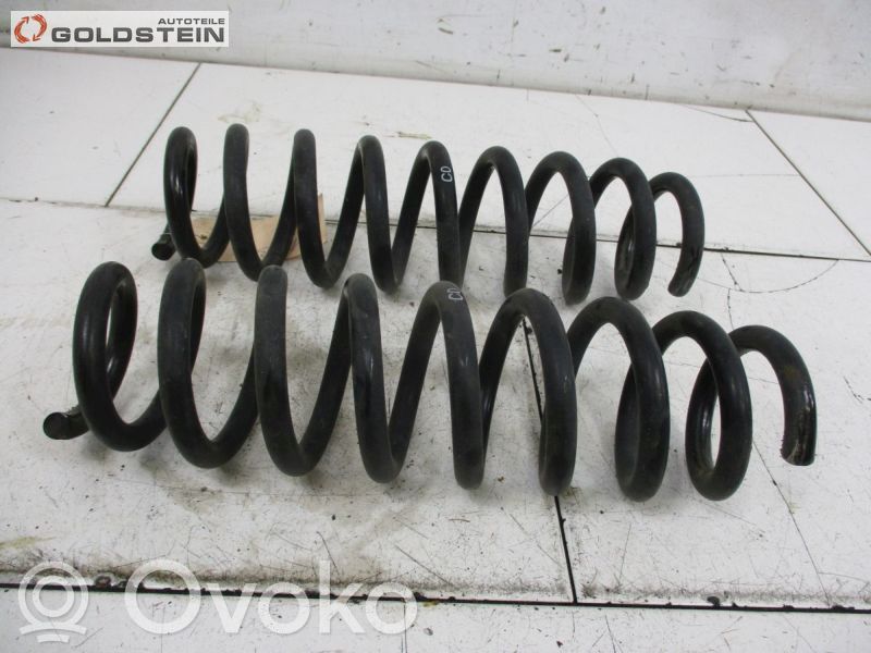 BMW 1 E81 E87 Kita dugno detalė 