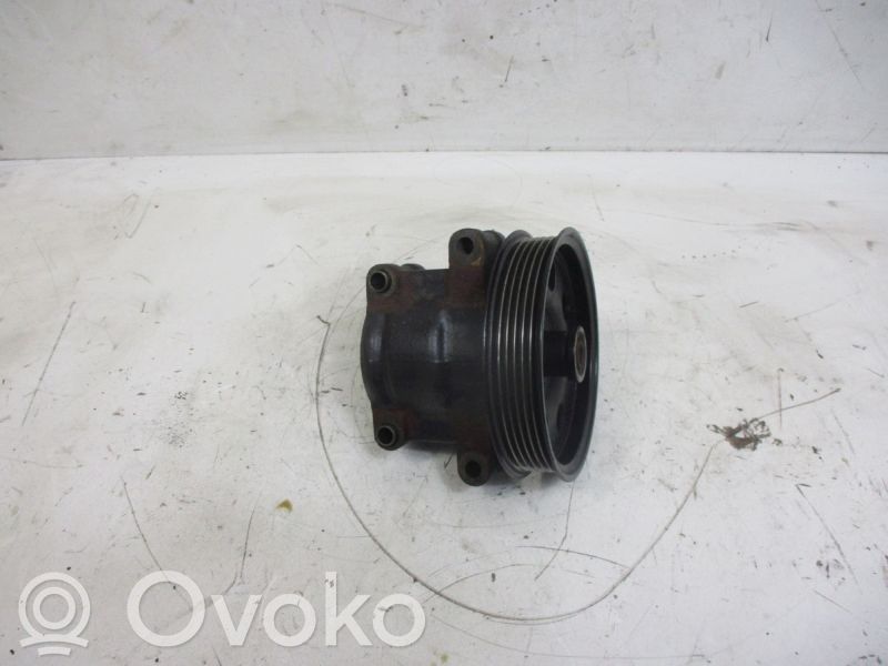 Ford Focus Ohjaustehostimen pumppu 