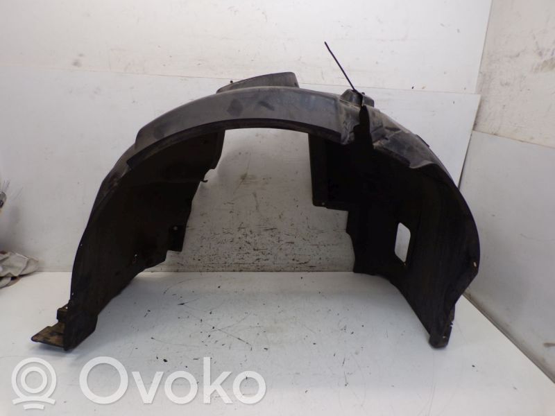 Front wheel arch liner splash guards