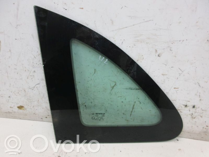 Renault Clio III Rear windscreen/windshield window 
