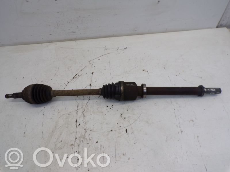 Front driveshaft   8200618111,8200618111