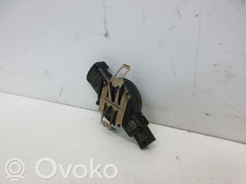 BMW 5 G30 G31 G38 Sensor 