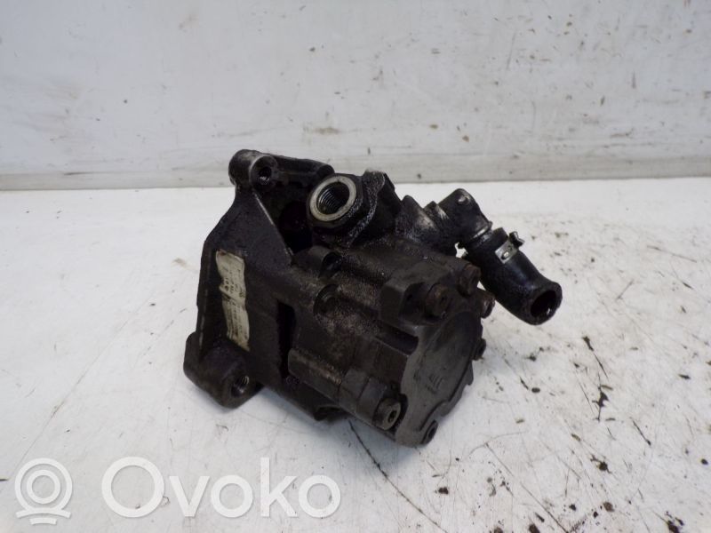 Audi A6 S6 C6 4F Ohjaustehostimen pumppu 