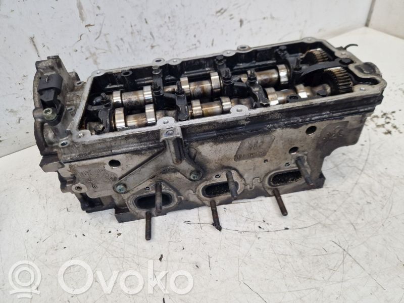 Audi A4 S4 B7 8E 8H Głowica silnika 
