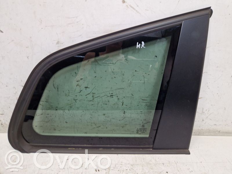 Rear windscreen/windshield window   3413912,3413912