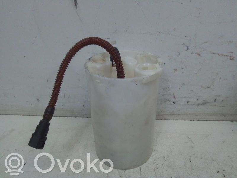 BMW X3 E83 Bomba interna de combustible 