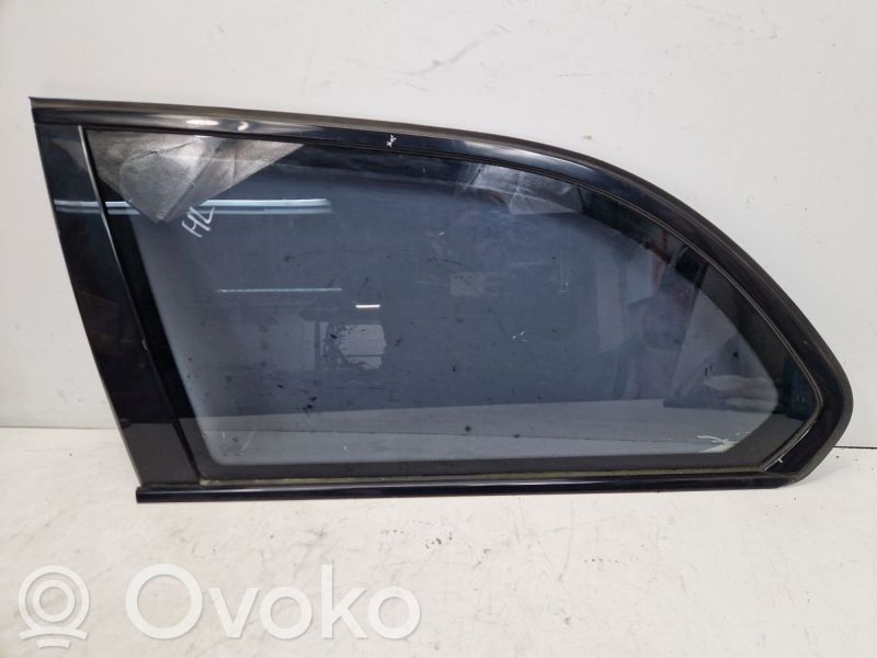 BMW 5 E60 E61 Galinis stiklas 