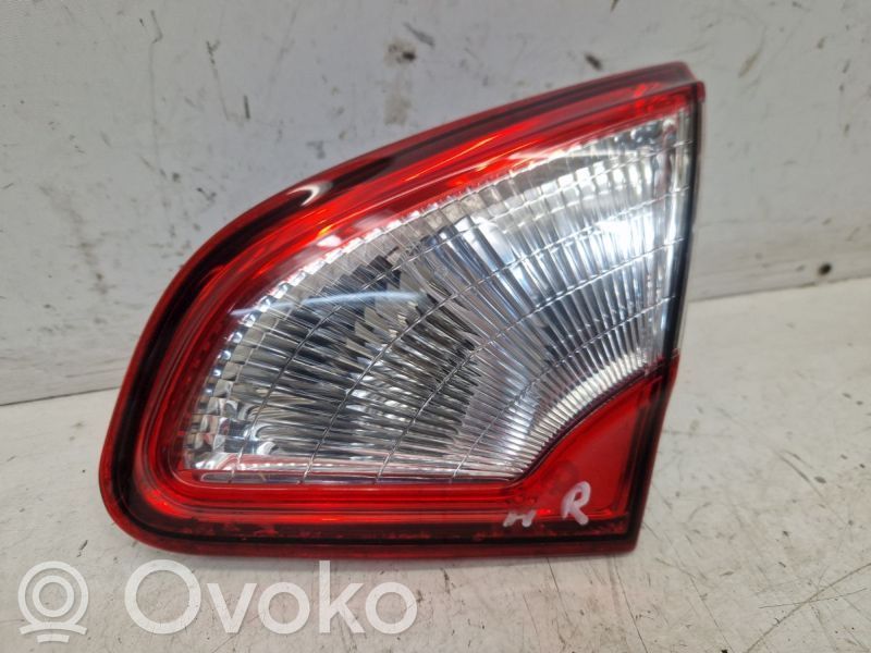 Nissan Qashqai Luci posteriori