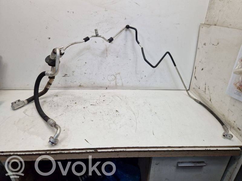 Ilmastointilaitteen putki (A/C)   8R1260712D,8K0260707AC,8K0260707AC,8R0260710D,8R1260712D