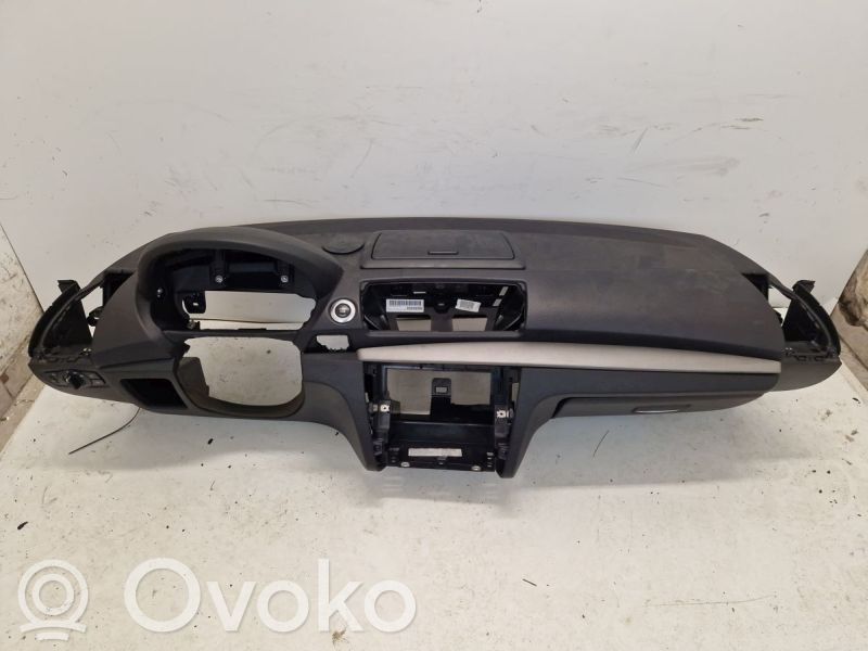 Dashboard cross member/frame bar