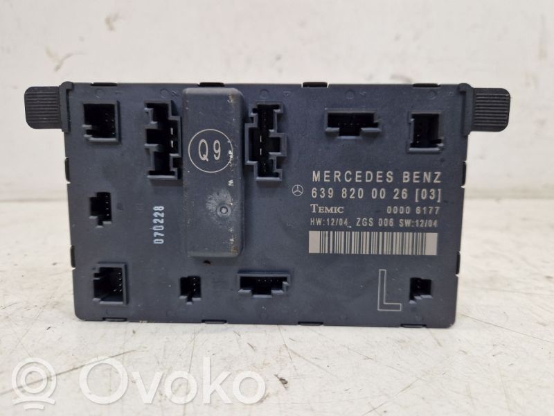 Mercedes-Benz Vito Viano W639 Unité de commande / module de verrouillage centralisé porte