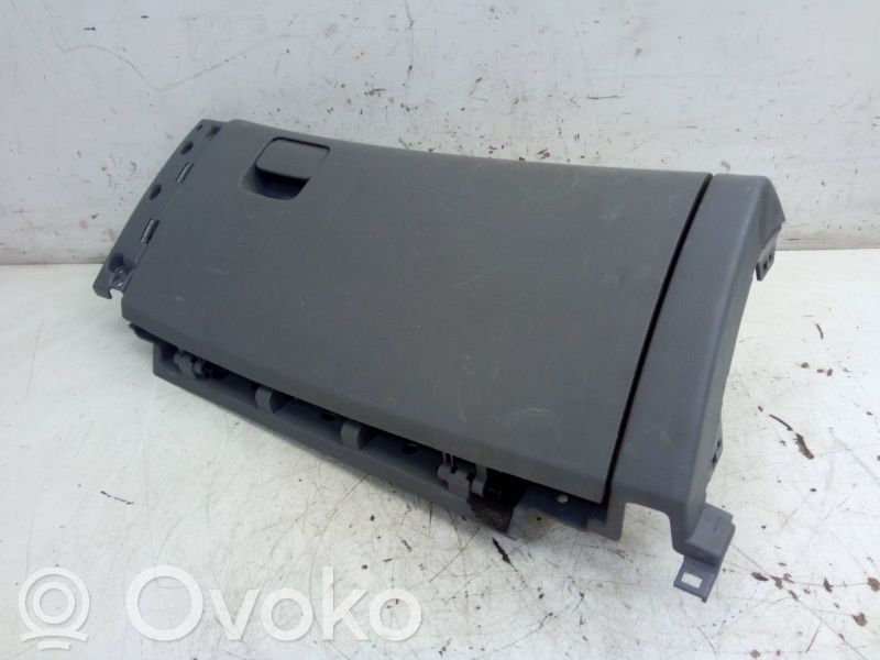 Hyundai H200 Boite à gants 