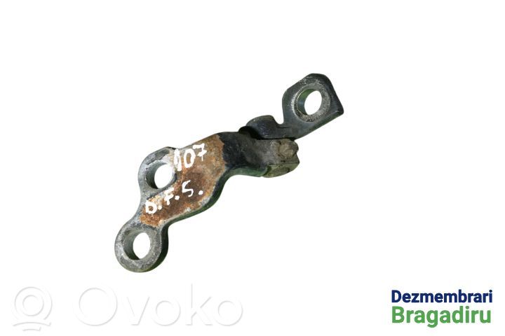 Front door upper hinge   XS4AA22800
