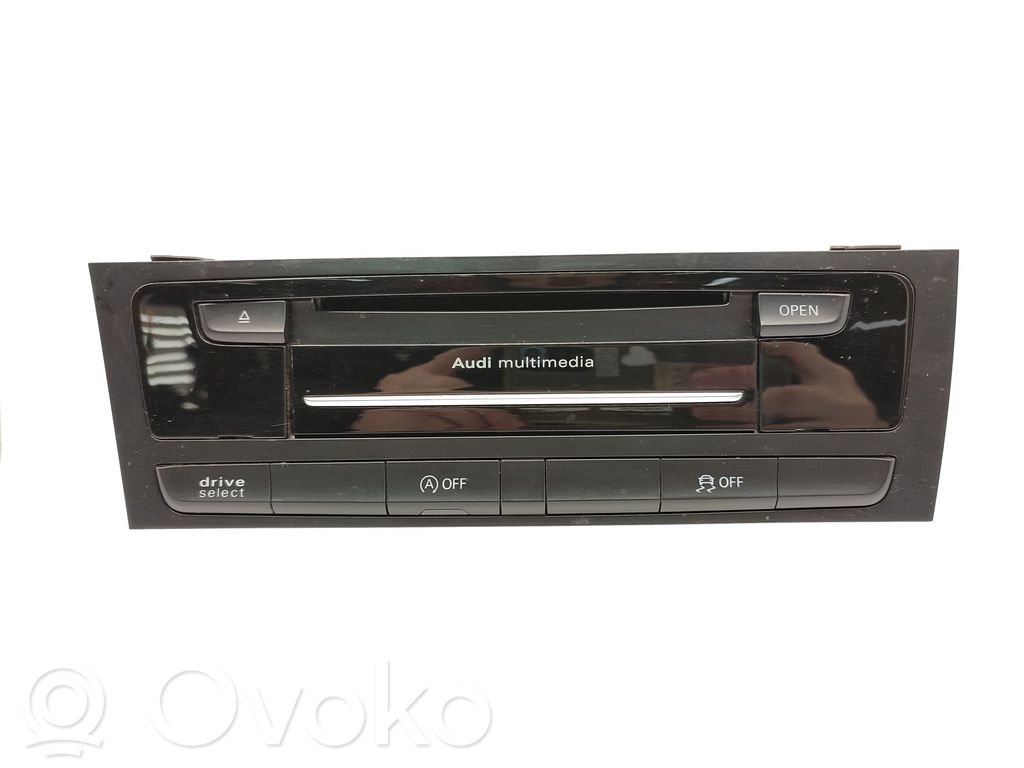 Panel / Radioodtwarzacz CD/DVD/GPS   8R1035666