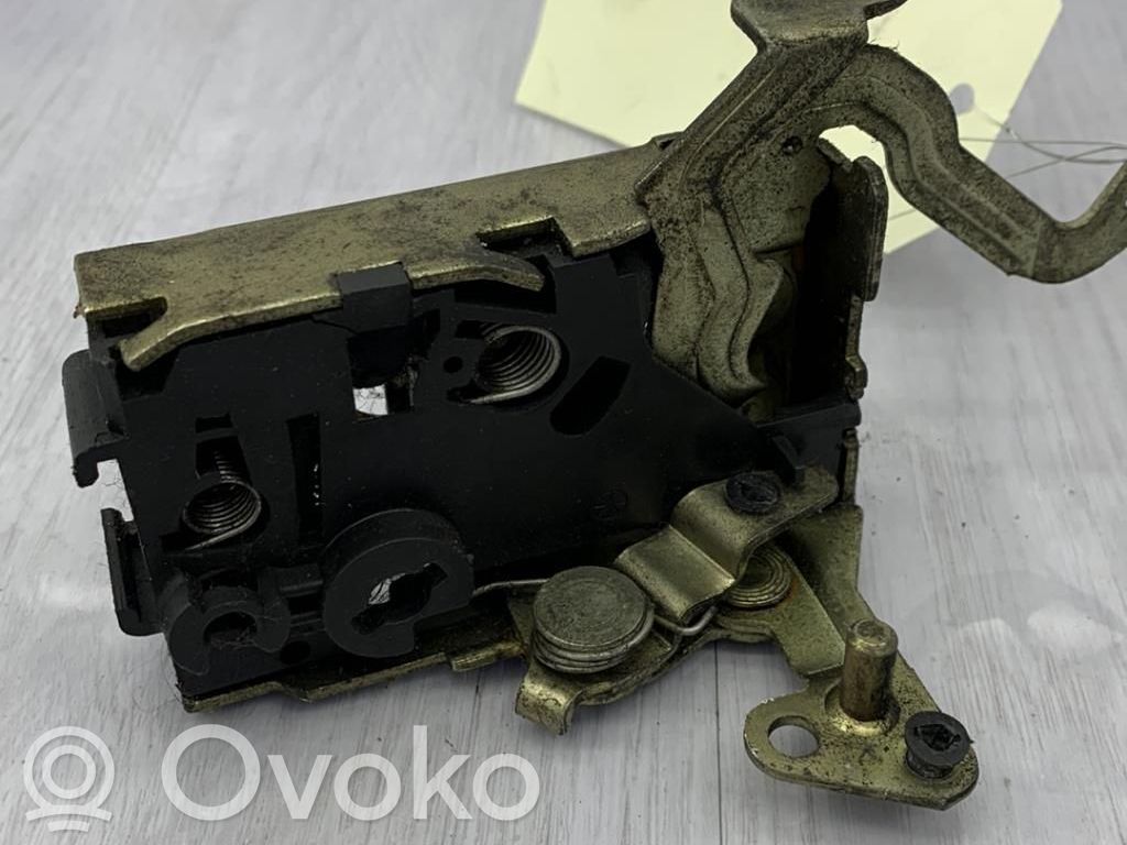 Citroen AX Priekšpusē slēdzene 