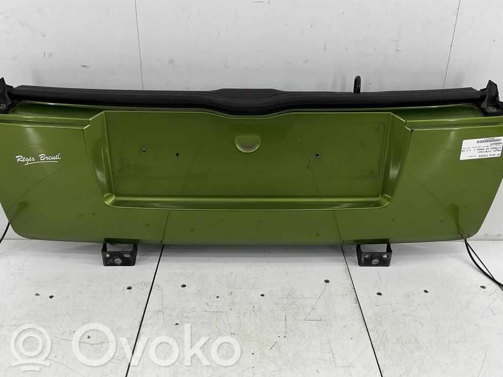 Tailgate trim   8701W2