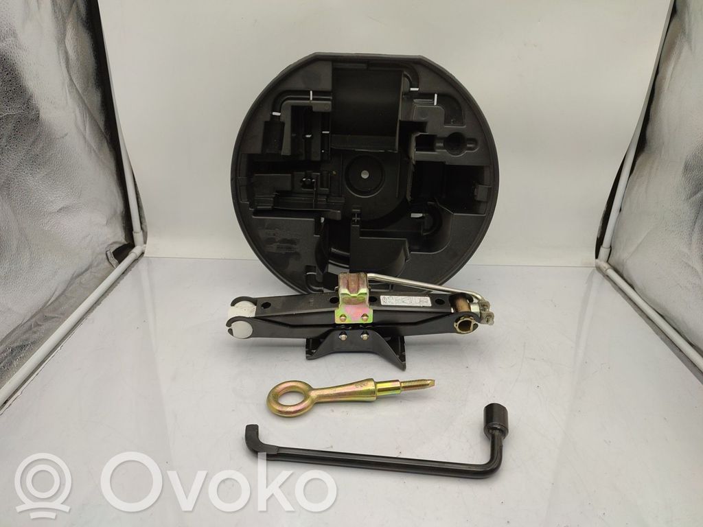 Citroen C3 Pluriel Tool set 