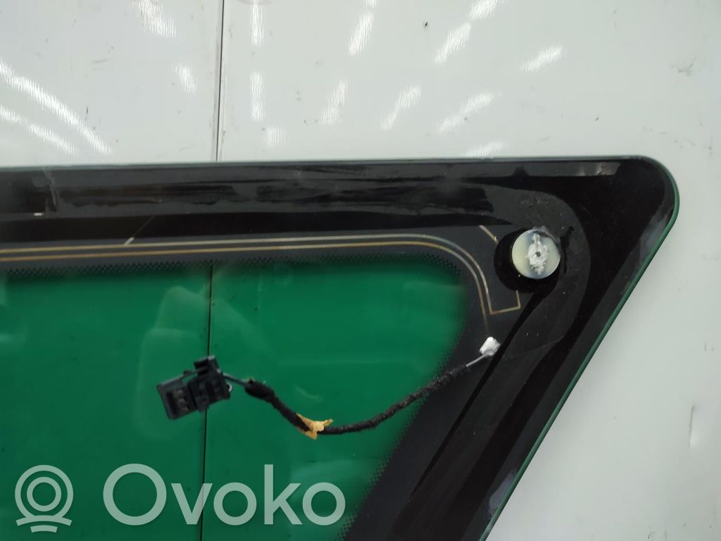 Citroen C5 Rear side window 