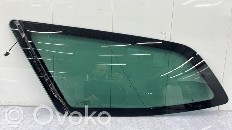 Citroen C5 Rear side window 