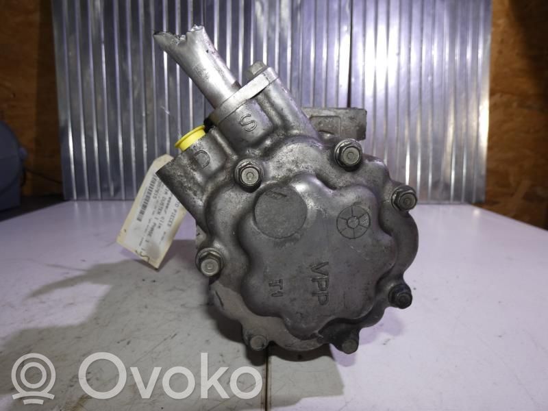 Dacia Duster Air conditioning (A/C) compressor (pump) 