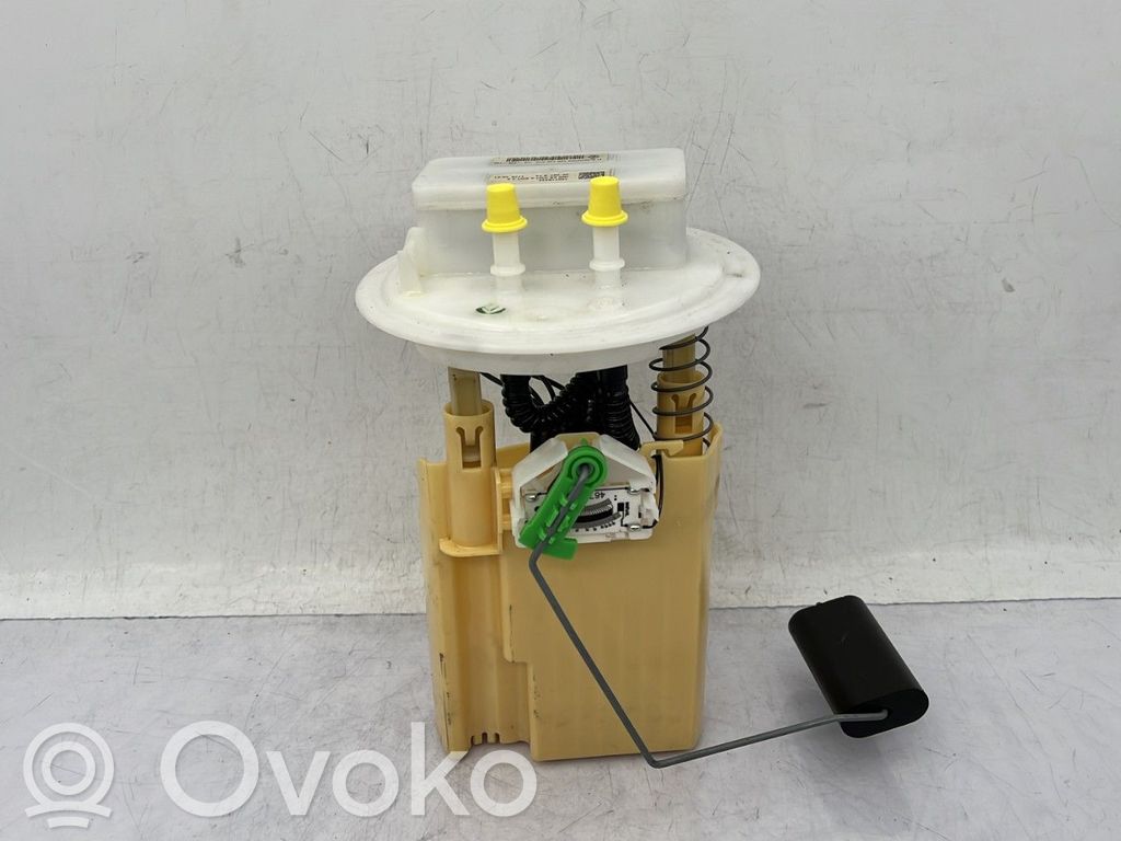 Dacia Duster II Pompe à carburant 