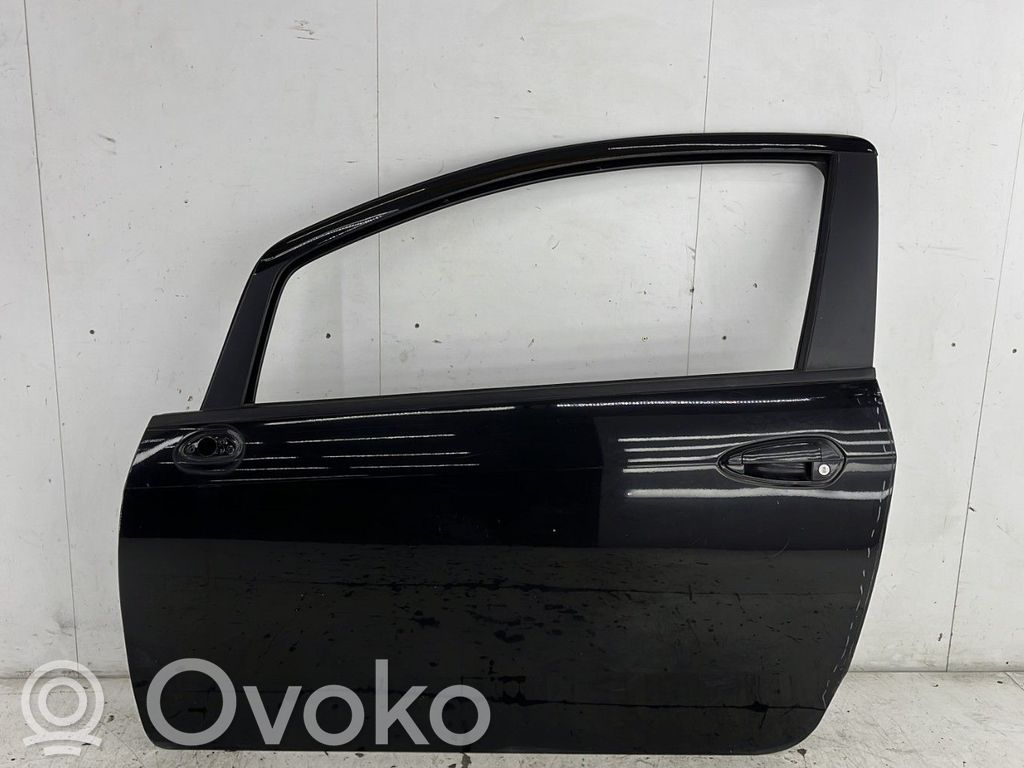Fiat Grande Punto Puerta delantera 