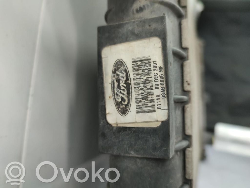 Ford Focus Aušinimo skysčio radiatorius 