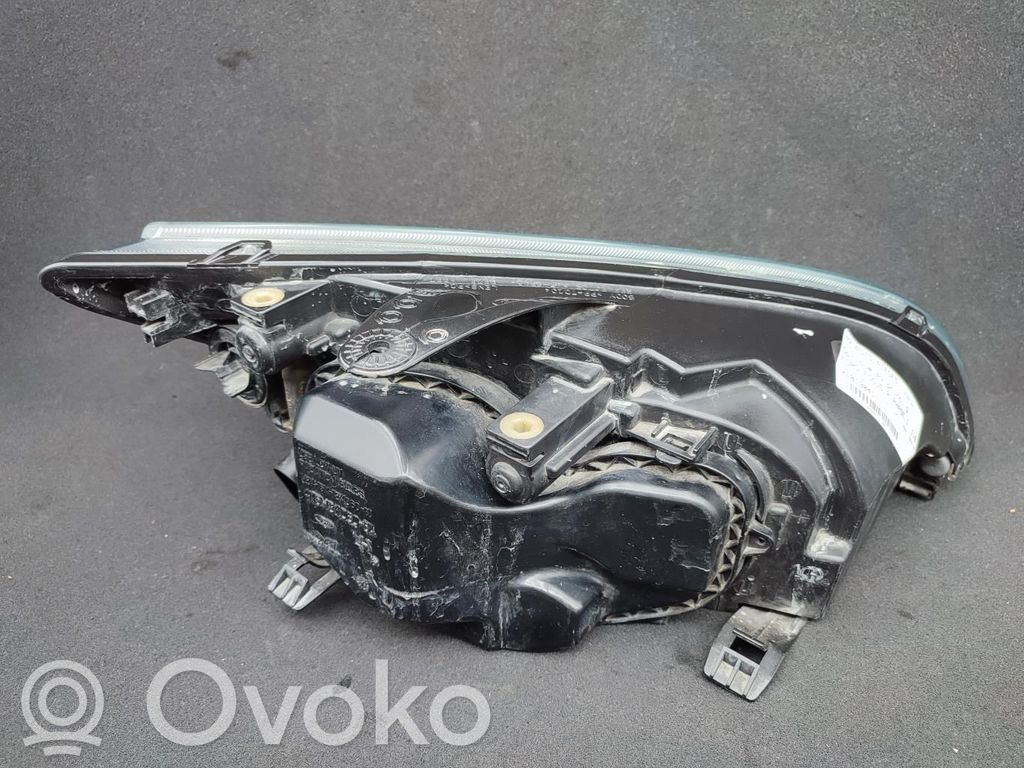 Ford Focus Headlight/headlamp 