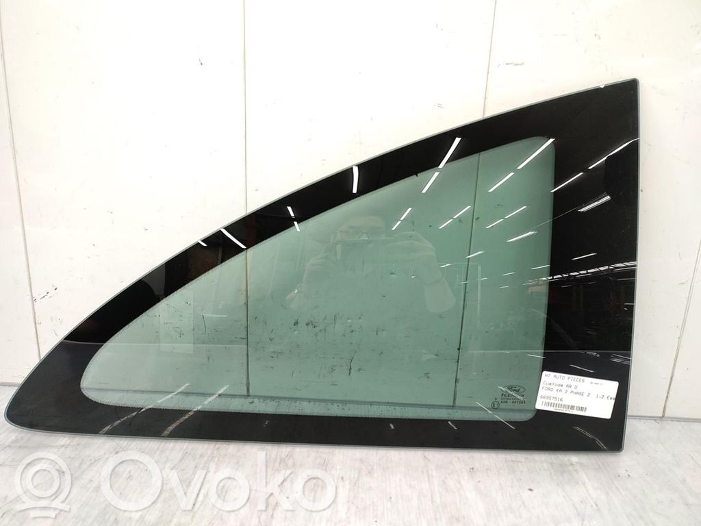 Rear side window   1552003