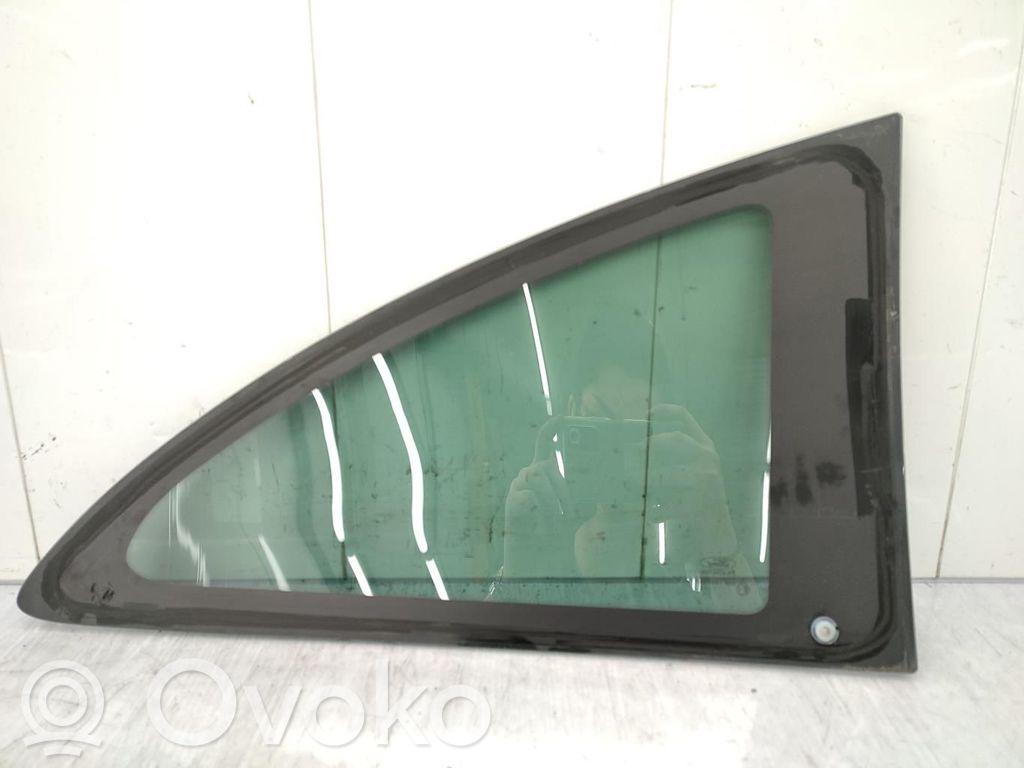 Rear side window   1552006