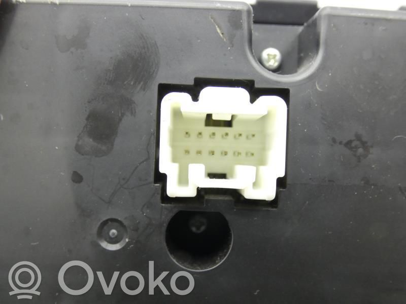 Climate control unit   GAM761190B