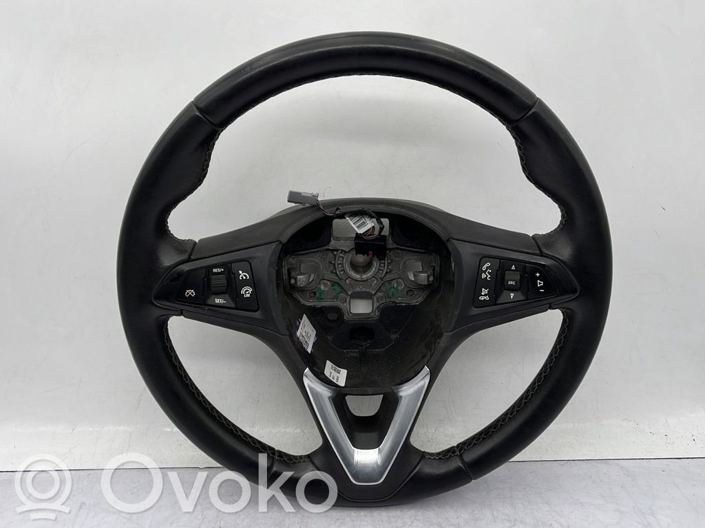 Steering wheel   39116017