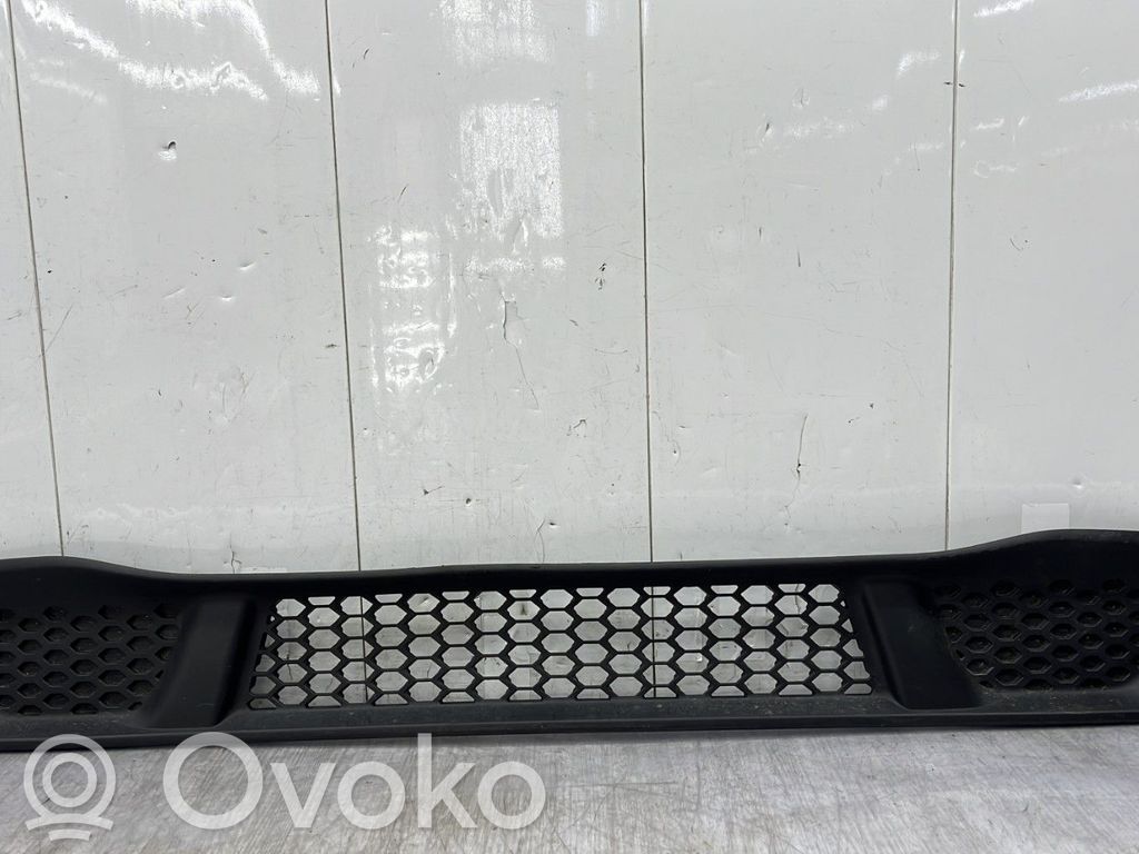Smart ForTwo II Etupuskurin alempi jäähdytinsäleikkö 