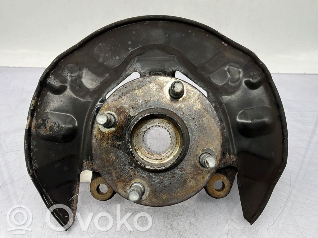 Toyota Corolla E120 E130 Piasta koła przedniego 