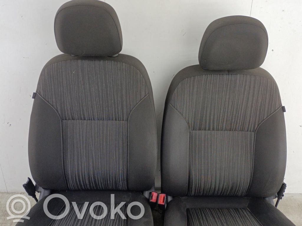 Opel Astra J Juego interior 