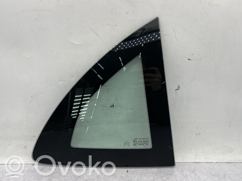 Rear side window   8569YF