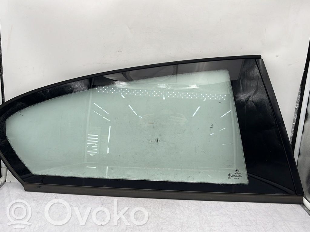 BMW 1 E81 E87 Rear side window 