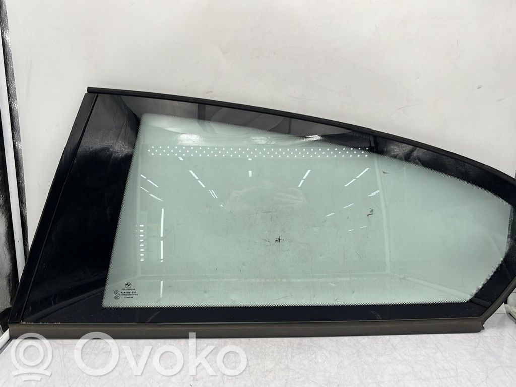 BMW 1 E81 E87 Rear side window 