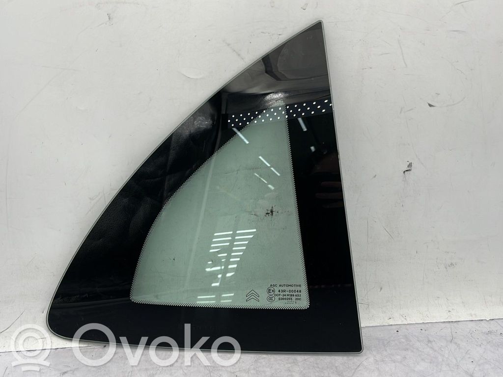 Citroen C3 Rear side window 