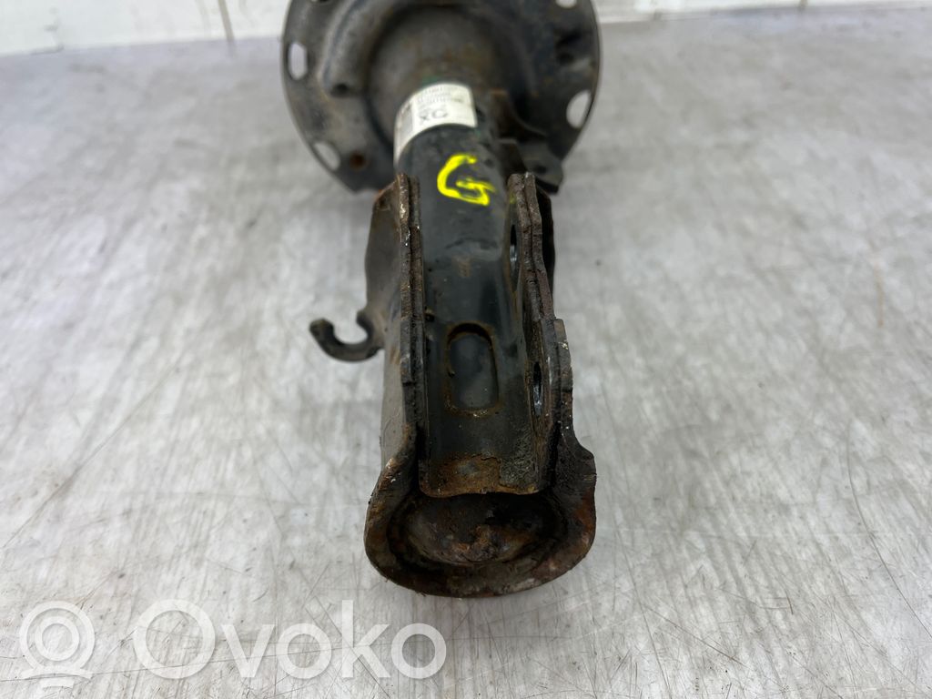 Opel Corsa C Amortyzator osi przedniej ze sprężyną 