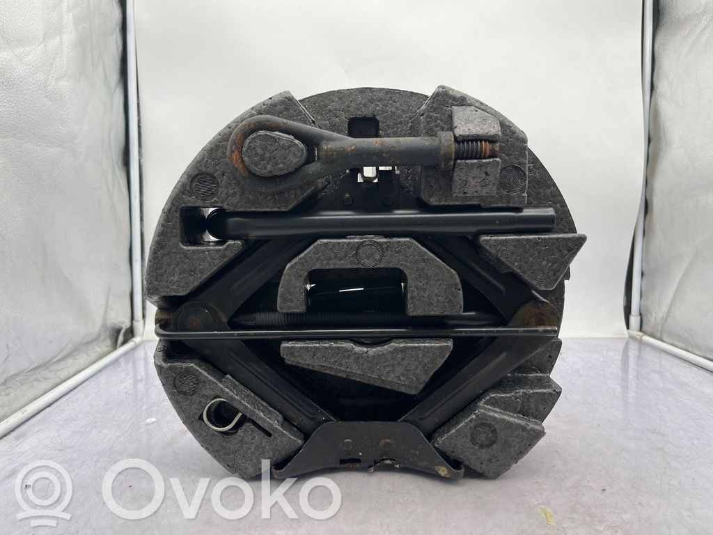 Ford Focus Instrumentu komplekts 