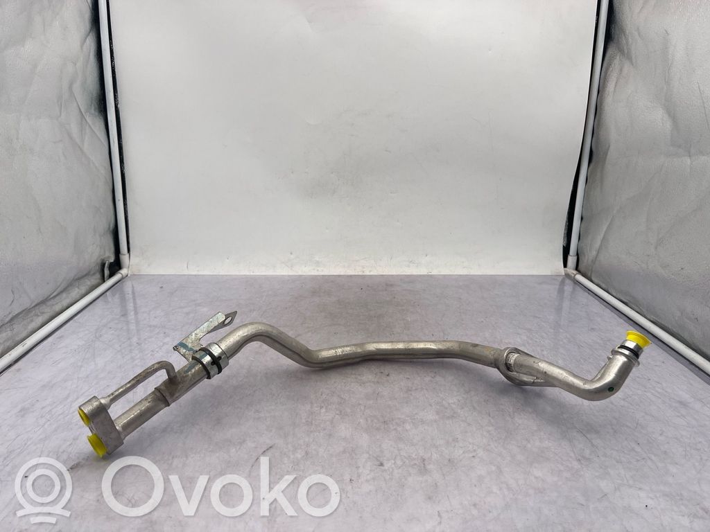 Ilmastointilaitteen putki (A/C)   924463VU0A