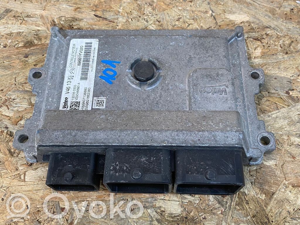 Peugeot 108 Engine control unit/module 
