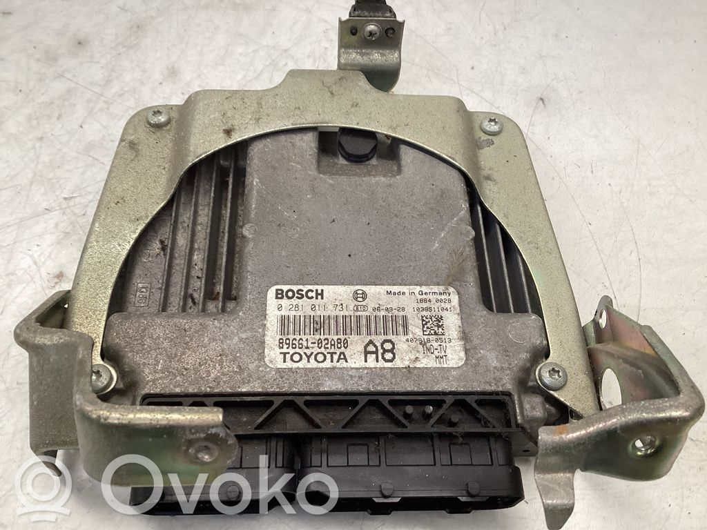 Toyota Corolla E120 E130 Engine control unit/module 