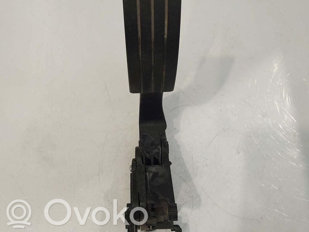 Renault Clio IV Accelerator throttle pedal 